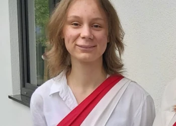 Isabella, Freundliche Mitarbeiterin der Tierpension Extertal